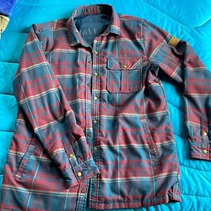 Quicksilver lined plaid flannel shirt. Size XL New never worn.